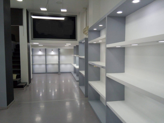 Locale commerciale in affitto a Rieti