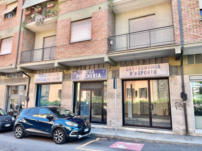 Locale commerciale in affitto a Rieti