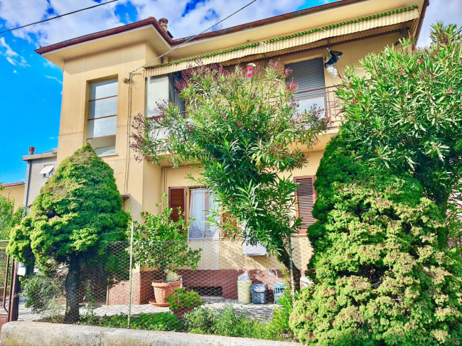 Single House for sale in Rieti