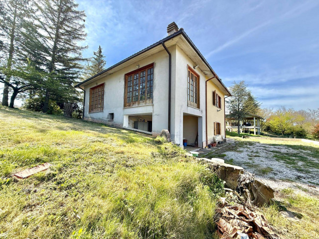 Villa in vendita a Cantalice