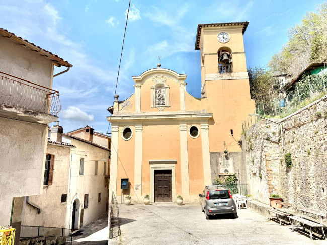 Casa Semindipendente in vendita a Rieti
