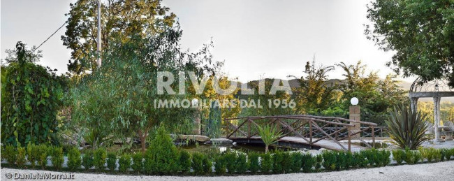 Villa in vendita a Rieti (RI)