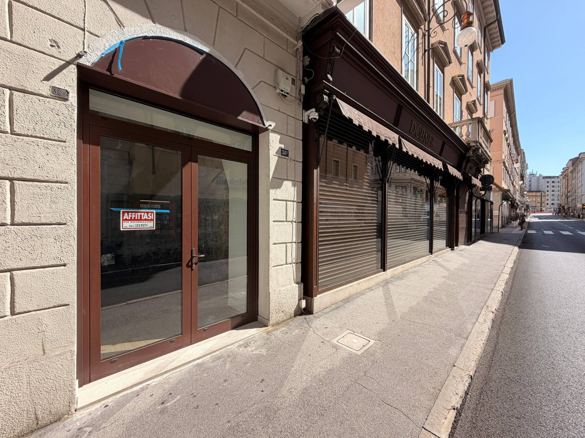 Locale senza canna fumaria in affitto a Trieste
