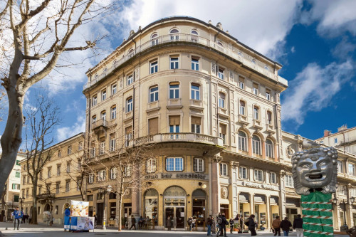 Zimmer ohne Kamin zu verkauf in Trieste