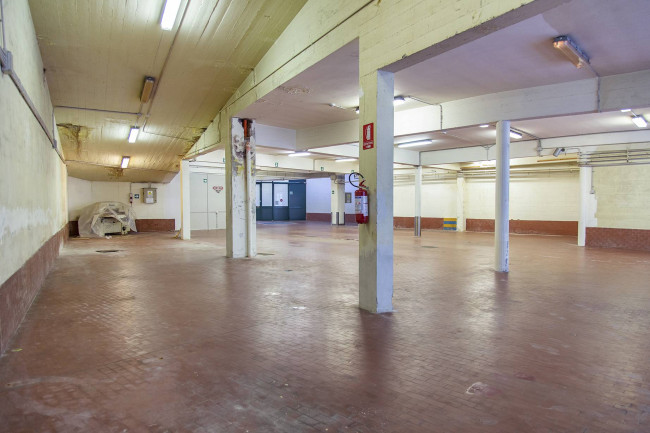 Warehouse for sale in Trieste