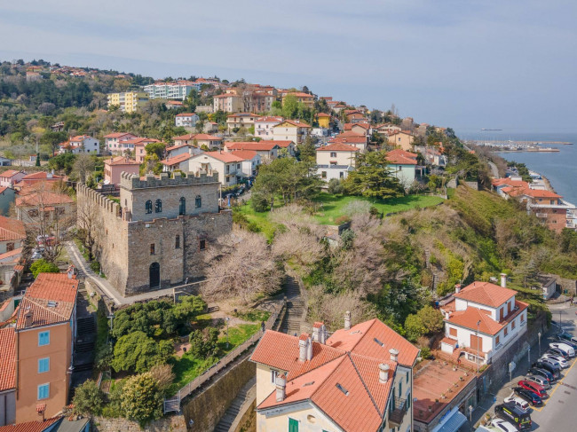 Castle for sale in Muggia