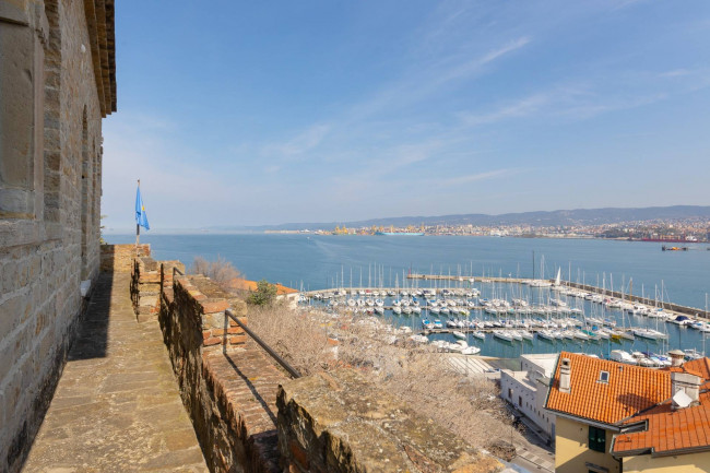 Schloss zu verkauf in Muggia