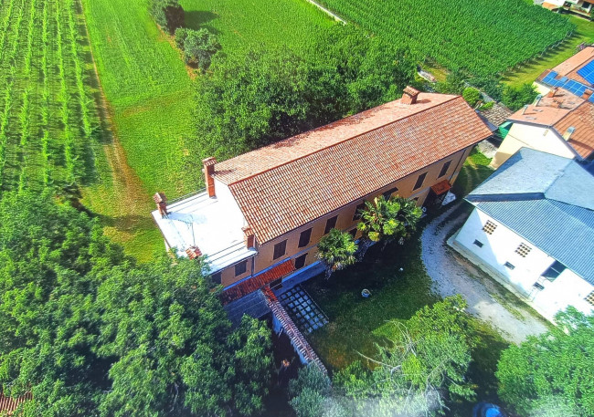 Landhaus/Bauernhof zu verkauf in Farra d'Isonzo