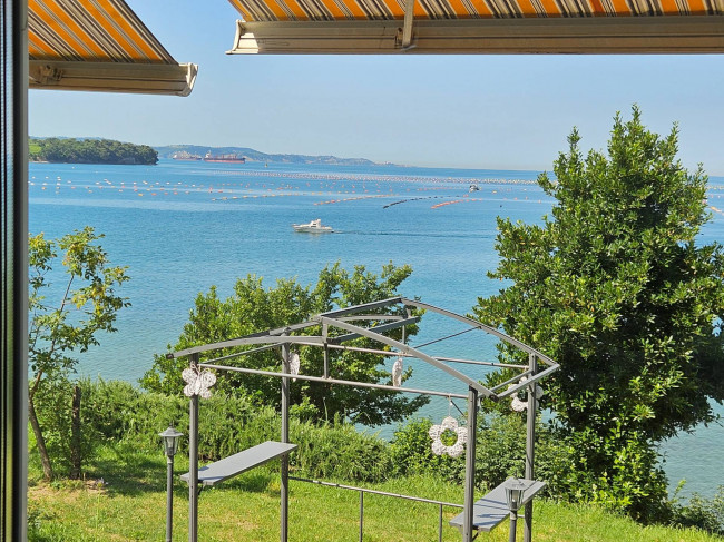 Villa for sale in Muggia