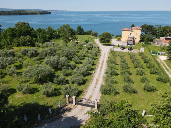 Villa in vendita a Muggia