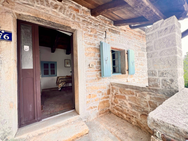 Semi-Detached House for sale in Grožnjan