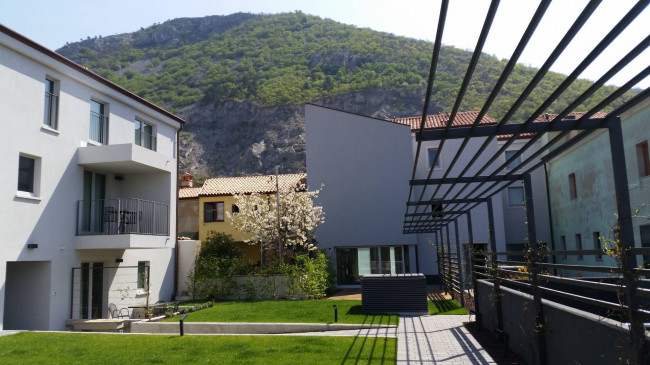 Palazzo / stabile in vendita a San Dorligo della Valle - Dolina