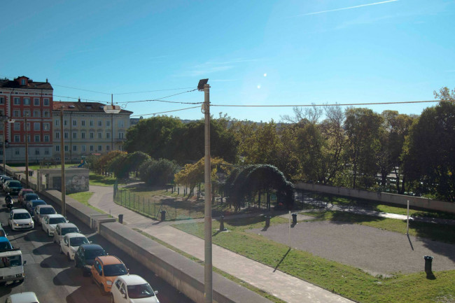 Appartamento in vendita a Trieste