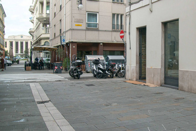 3 Schaufenster zu verkauf in Trieste