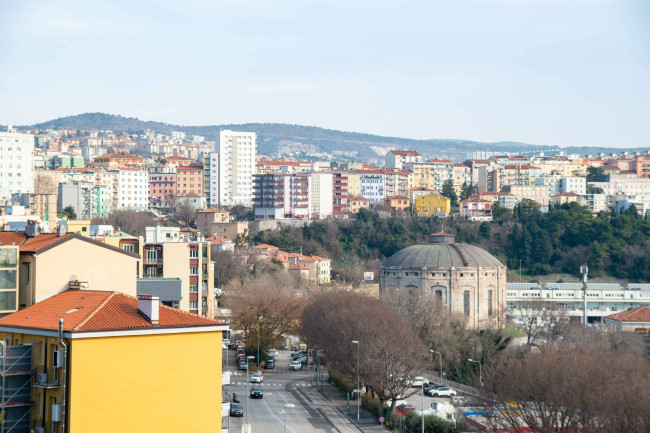 Appartamento in vendita a Trieste