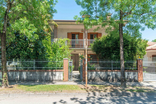 Villa for sale in Casarsa della Delizia