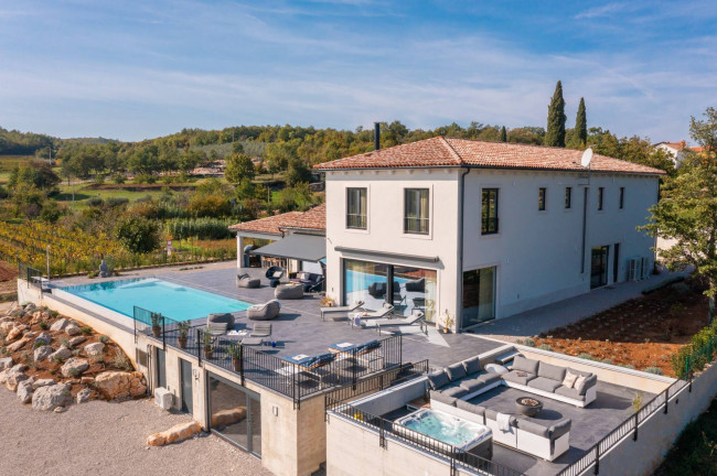 Villa zu verkauf in Motovun
