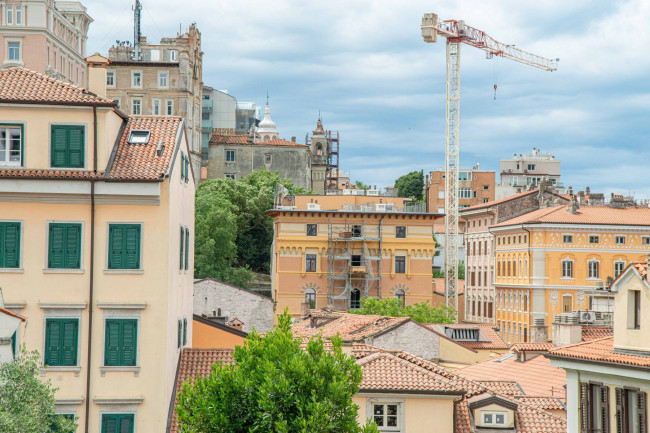 Appartamento in vendita a Trieste