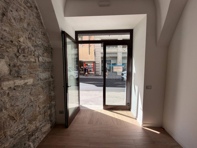 Locale senza canna fumaria in affitto a Trieste