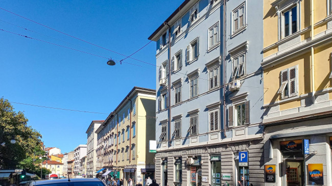 Appartamento in vendita a Trieste