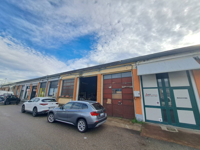 Capannone artigianale D/7 a Pavia