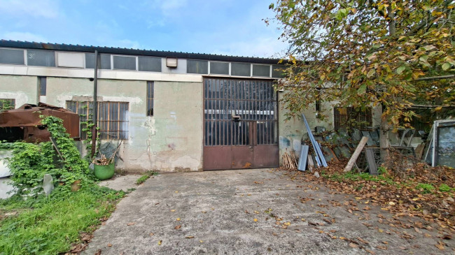 Magazzino - C/2 a Casarile