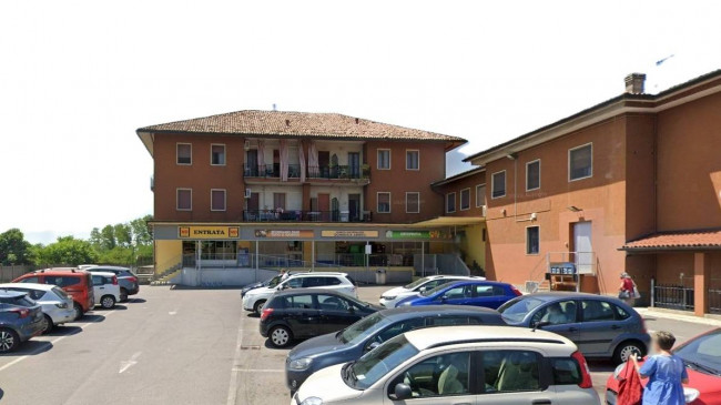 NEGOZIO - D/8 a Pavia