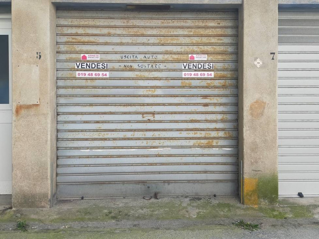 Garage/Box/Posto auto in vendita a Albisola Capo, Albisola Superiore (SV)