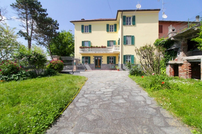 Casa singola in vendita a Momperone