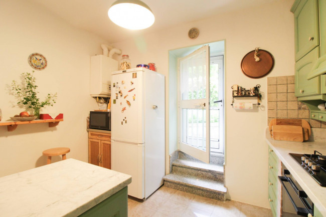 Casa singola in vendita a Momperone