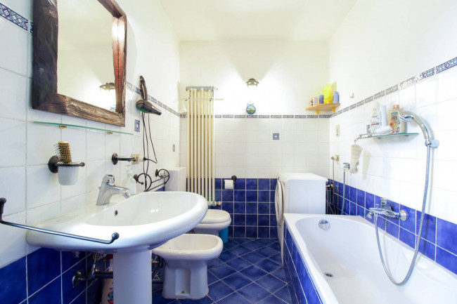 Casa singola in vendita a Momperone