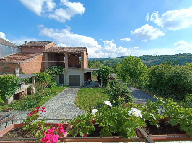 Casa singola in vendita a Momperone