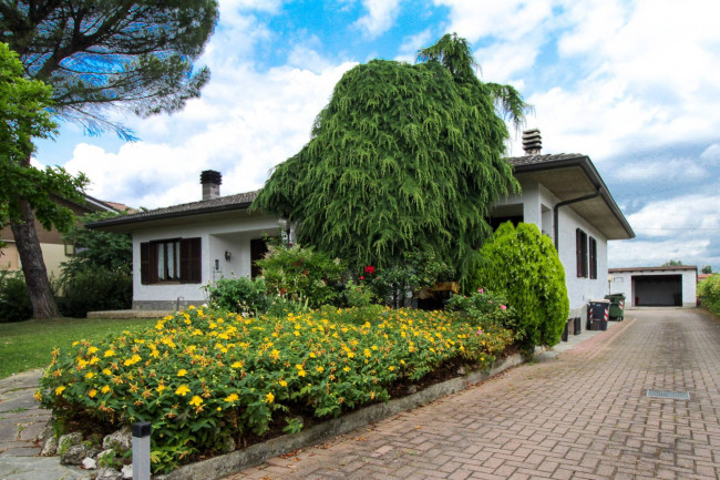 Villa in vendita a Tortona