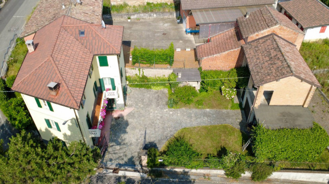Casa singola in vendita a Momperone