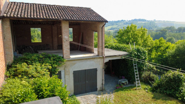 Casa singola in vendita a Momperone