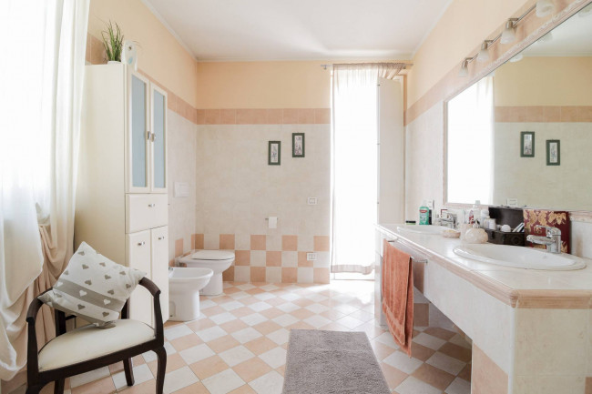 Villa in vendita a Tortona