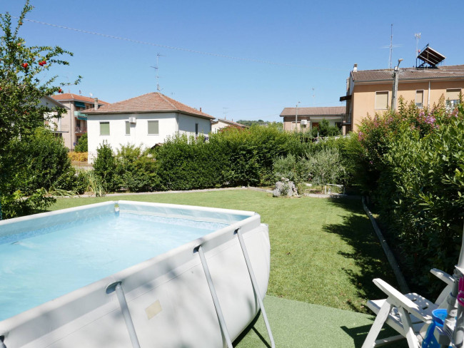 Villetta bifamiliare in vendita a Tortona