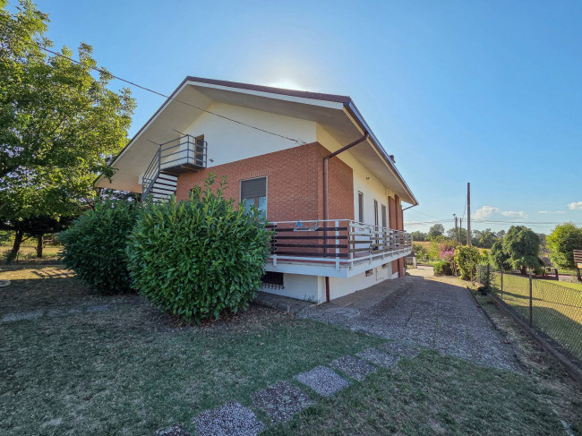 Villa in vendita a Carbonara Scrivia
