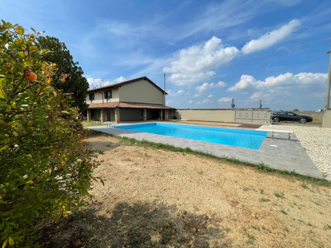 Villa in vendita a Alessandria