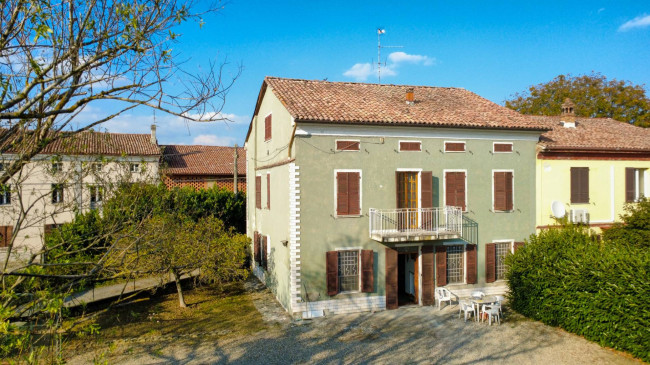 Casa singola in vendita a Sale