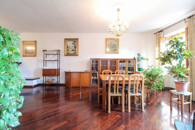 Casa singola in vendita a Sale