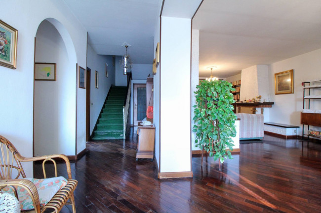 Casa singola in vendita a Sale