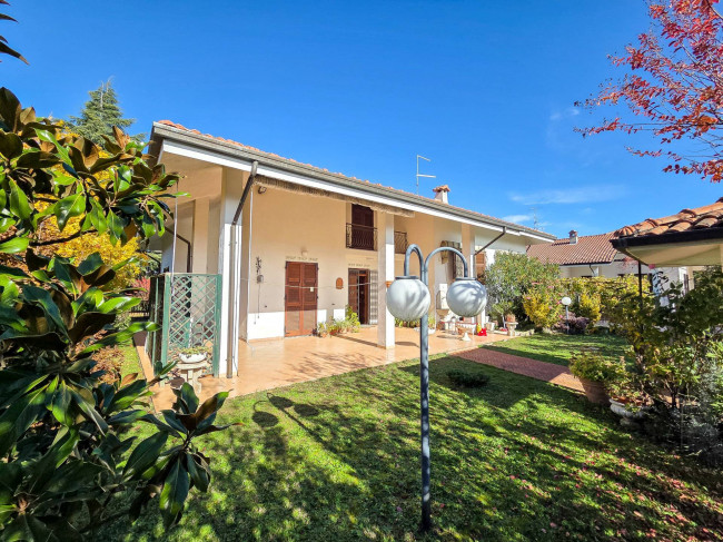 Villa in vendita a Carbonara Scrivia