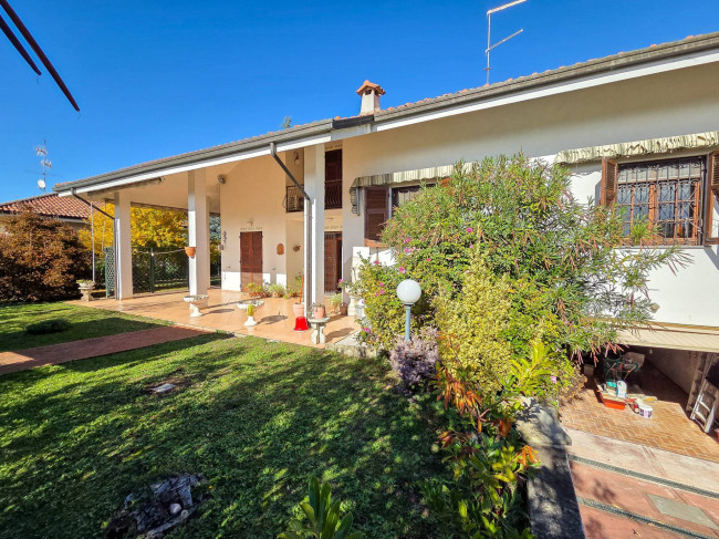 Villa in vendita a Carbonara Scrivia