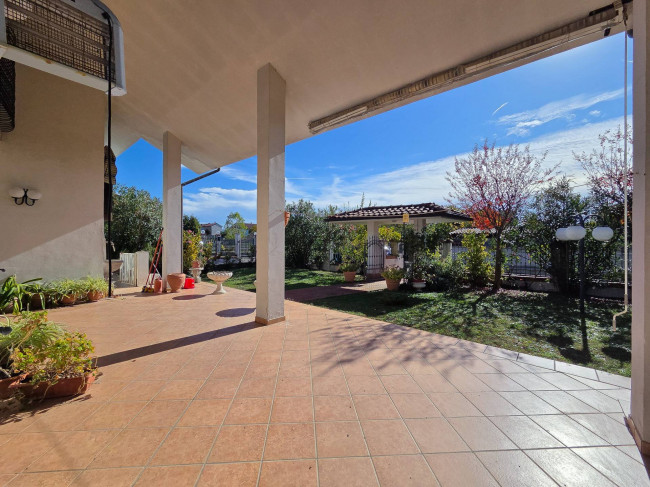 Villa in vendita a Carbonara Scrivia