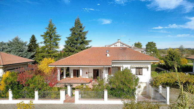 Villa in vendita a Carbonara Scrivia