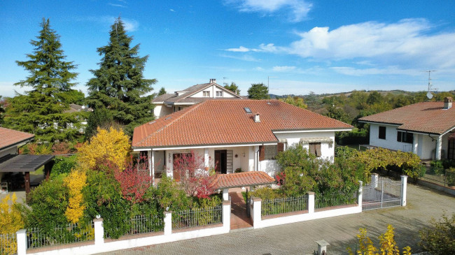 Villa in vendita a Carbonara Scrivia