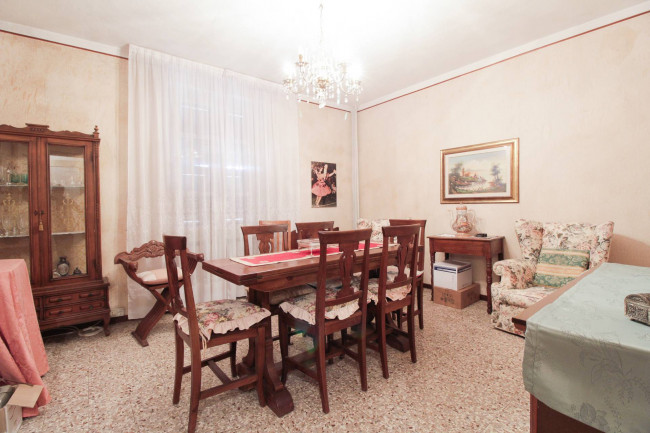 Casa singola in vendita a Sarezzano