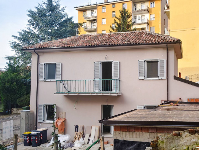 Casa singola in vendita a Tortona