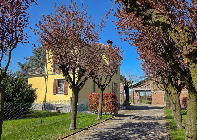 Casa singola in vendita a Tortona